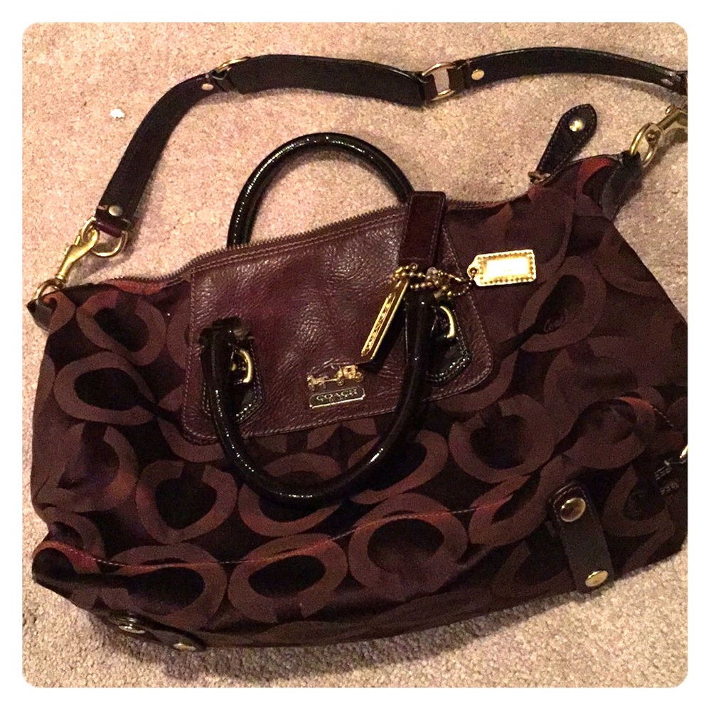 Lightly used chocolate brown coach bag